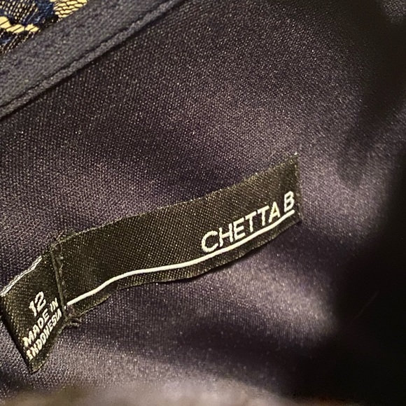 Gorgeous multi colored lace dress size 12 - Picture 5 of 6